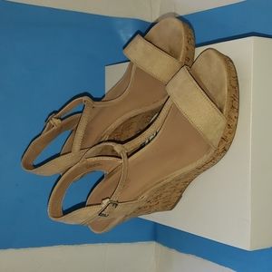 Womne's Suede Wedges
